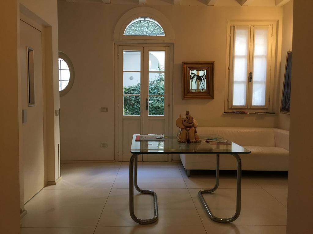 Domus Nova Residenza Il B&Bマントヴァ エクステリア 写真