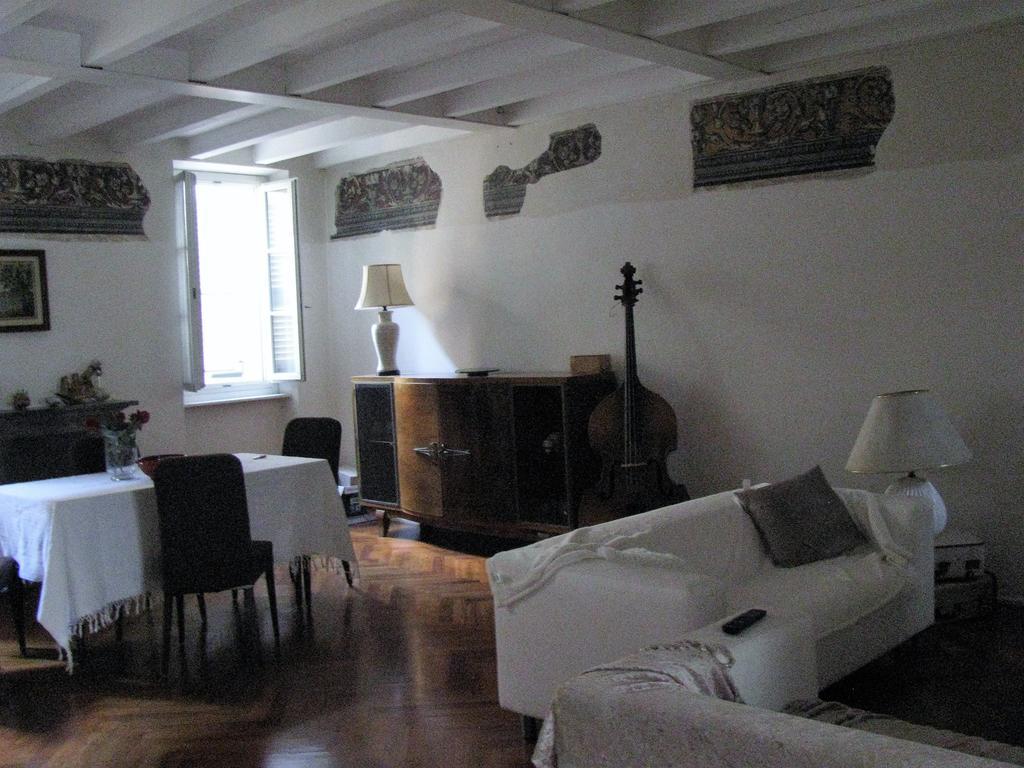 Domus Nova Residenza Il B&Bマントヴァ エクステリア 写真