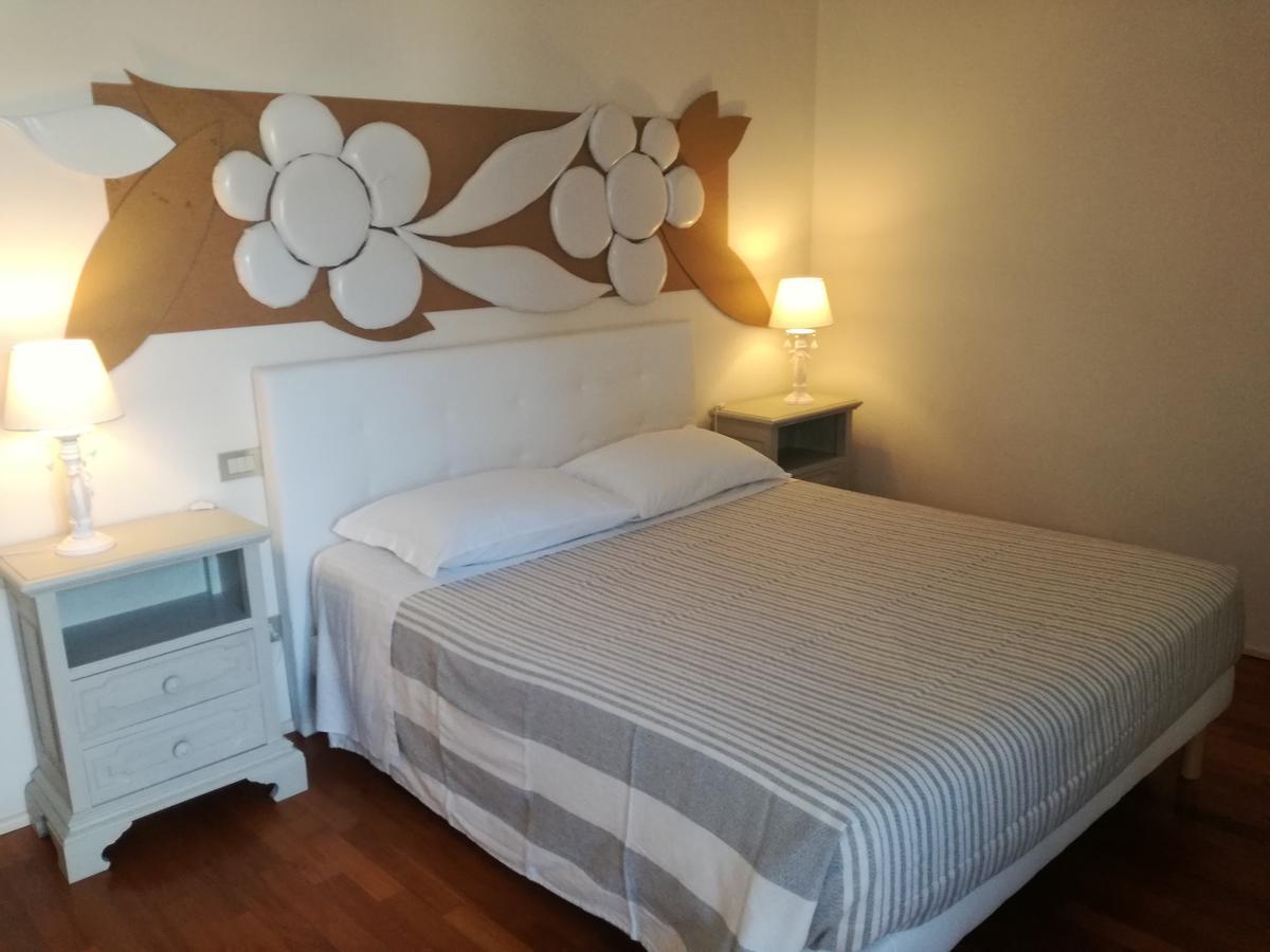 Domus Nova Residenza Il B&Bマントヴァ エクステリア 写真