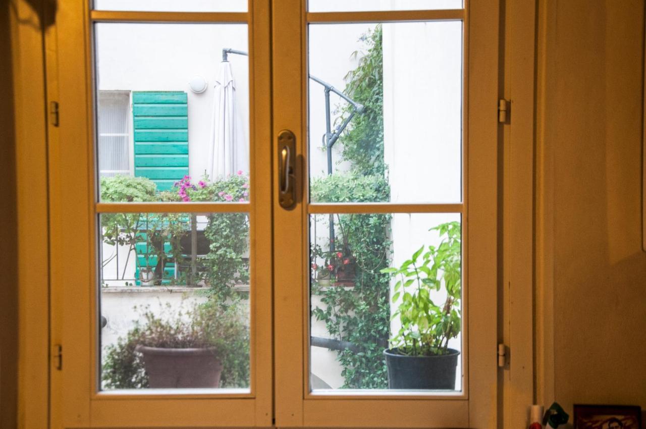 Domus Nova Residenza Il B&Bマントヴァ エクステリア 写真